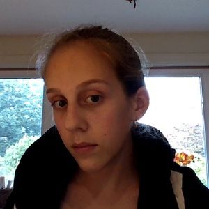 Meet your Posher, Nina